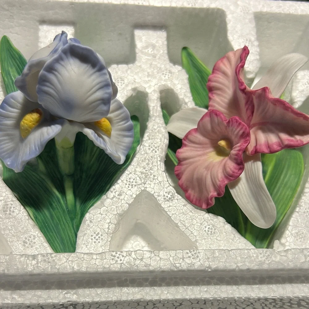 Vintage NIB Home Interior Floral Porcelain Home Accents - White and Pink Blue